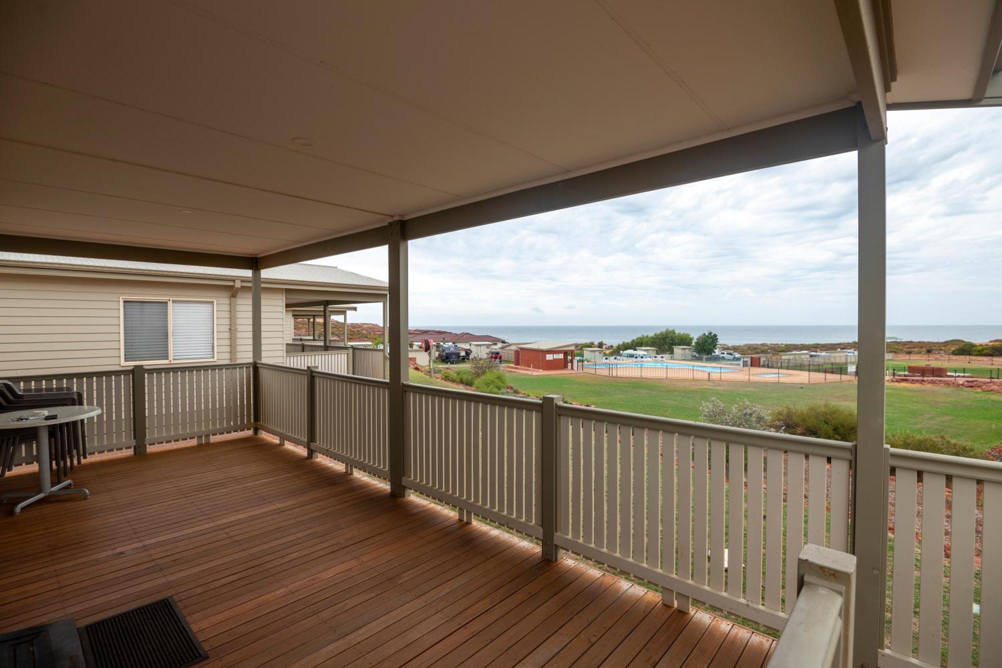 Hotel Kalbarri Red Bluff Tourist Park Exterior foto