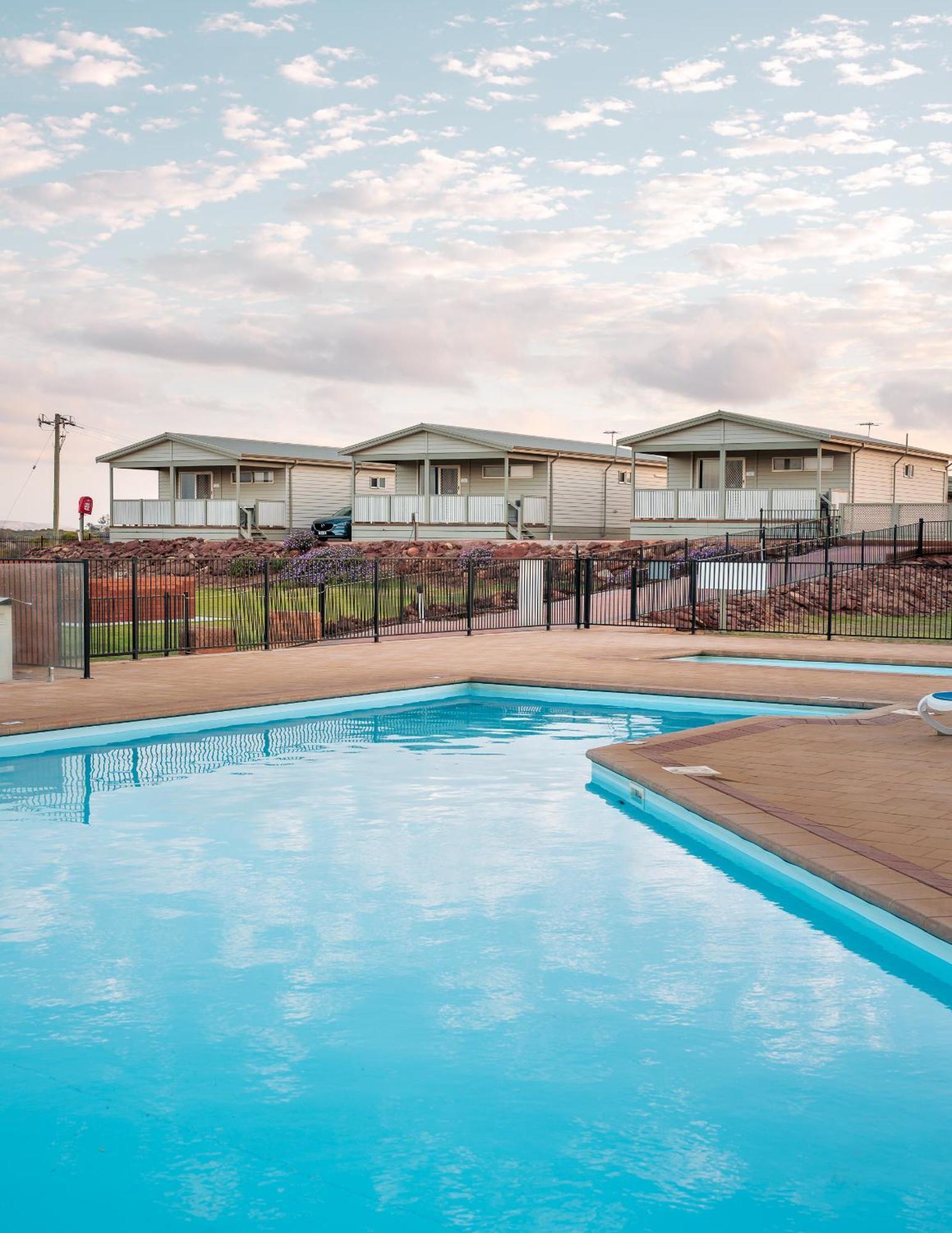 Hotel Kalbarri Red Bluff Tourist Park Exterior foto